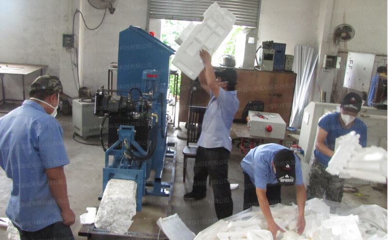 EPS泡沫壓實(shí)機(jī)使用方法